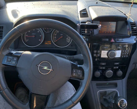 Серый Опель Зафира, объемом двигателя 1.7 л и пробегом 265 тыс. км за 6950 $, фото 10 на Automoto.ua
