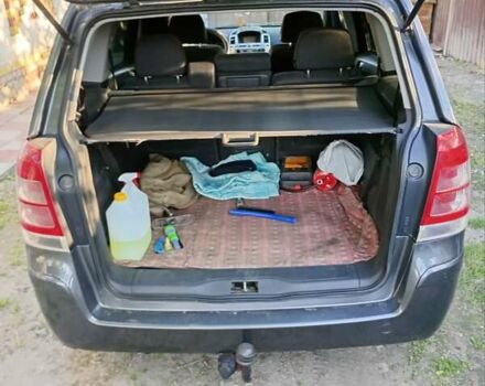 Серый Опель Зафира, объемом двигателя 1.7 л и пробегом 298 тыс. км за 6100 $, фото 17 на Automoto.ua