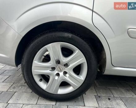 Серый Опель Зафира, объемом двигателя 1.6 л и пробегом 167 тыс. км за 7499 $, фото 25 на Automoto.ua