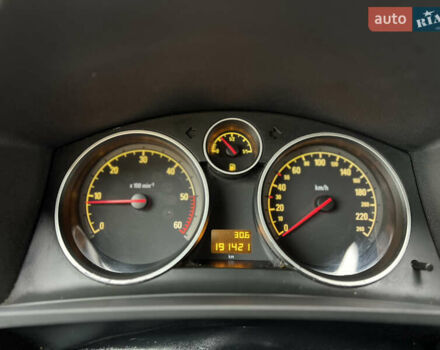 Серый Опель Зафира, объемом двигателя 1.7 л и пробегом 191 тыс. км за 7900 $, фото 45 на Automoto.ua