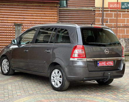 Серый Опель Зафира, объемом двигателя 1.7 л и пробегом 191 тыс. км за 7900 $, фото 19 на Automoto.ua
