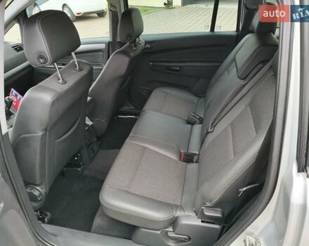 Серый Опель Зафира, объемом двигателя 1.8 л и пробегом 217 тыс. км за 6700 $, фото 11 на Automoto.ua