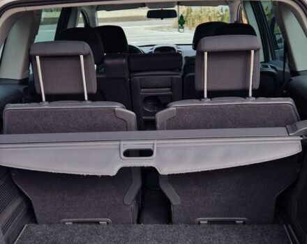 Серый Опель Зафира, объемом двигателя 1.6 л и пробегом 317 тыс. км за 5500 $, фото 10 на Automoto.ua