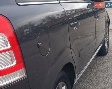 Сірий Опель Зафіра, об'ємом двигуна 1.6 л та пробігом 223 тис. км за 6900 $, фото 4 на Automoto.ua