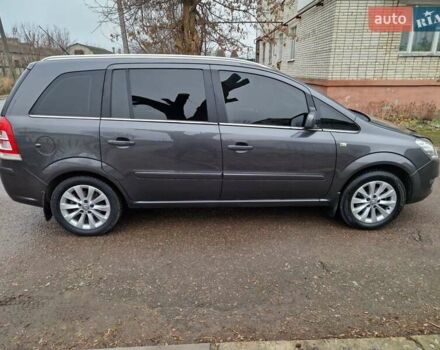 Серый Опель Зафира, объемом двигателя 1.8 л и пробегом 154 тыс. км за 7700 $, фото 12 на Automoto.ua