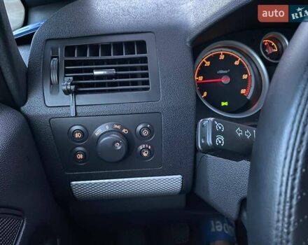 Опель Зафира 2010 в Виннице на Automoto.ua Серый Опель Зафира, объемом двигателя 1.7 л и пробегом 187 тыс. км за 7800 $, фото 9 на Automoto.ua