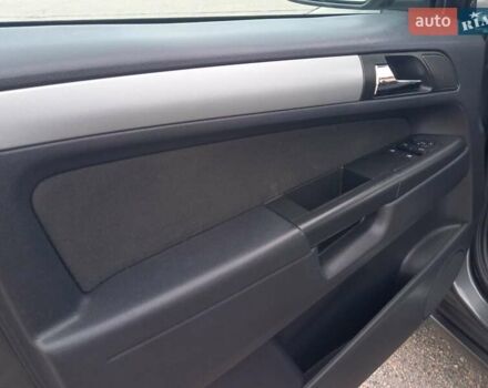 Сірий Опель Зафіра, об'ємом двигуна 1.6 л та пробігом 223 тис. км за 6900 $, фото 17 на Automoto.ua