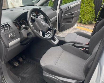 Сірий Опель Зафіра, об'ємом двигуна 1.6 л та пробігом 190 тис. км за 6800 $, фото 24 на Automoto.ua