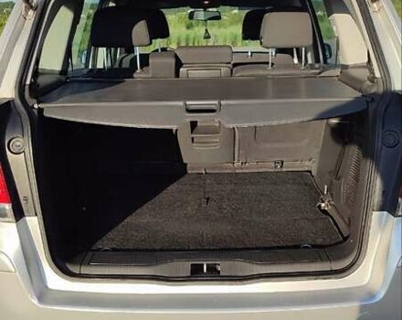 Серый Опель Зафира, объемом двигателя 1.8 л и пробегом 212 тыс. км за 6500 $, фото 8 на Automoto.ua