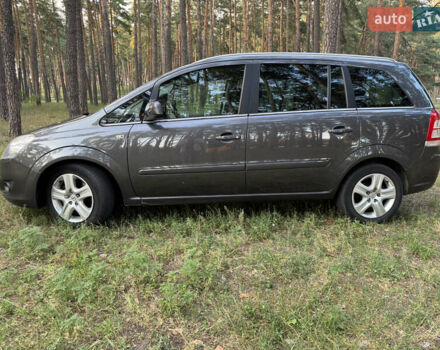 Серый Опель Зафира, объемом двигателя 1.7 л и пробегом 320 тыс. км за 7400 $, фото 20 на Automoto.ua