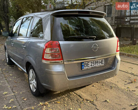 Серый Опель Зафира, объемом двигателя 1.8 л и пробегом 285 тыс. км за 6500 $, фото 5 на Automoto.ua