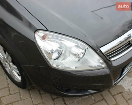 Серый Опель Зафира, объемом двигателя 1.8 л и пробегом 220 тыс. км за 7499 $, фото 21 на Automoto.ua