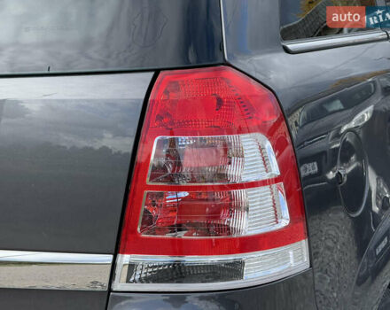 Опель Зафира 2010 в Стрые на Automoto.ua Серый Опель Зафира, объемом двигателя 1.8 л и пробегом 197 тыс. км за 6999 $, фото 22 на Automoto.ua