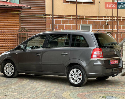 Серый Опель Зафира, объемом двигателя 1.7 л и пробегом 191 тыс. км за 7900 $, фото 21 на Automoto.ua