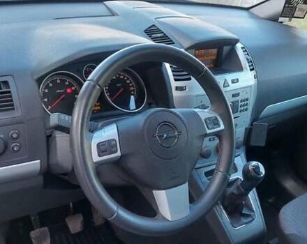 Серый Опель Зафира, объемом двигателя 1.6 л и пробегом 189 тыс. км за 6650 $, фото 12 на Automoto.ua