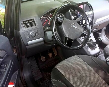 Серый Опель Зафира, объемом двигателя 1.7 л и пробегом 261 тыс. км за 5500 $, фото 1 на Automoto.ua