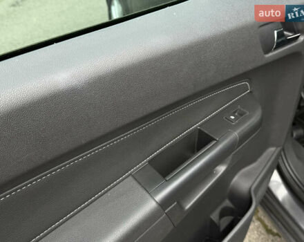 Серый Опель Зафира, объемом двигателя 1.8 л и пробегом 198 тыс. км за 7999 $, фото 24 на Automoto.ua