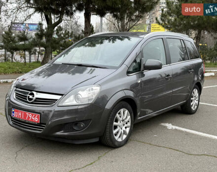 Серый Опель Зафира, объемом двигателя 1.8 л и пробегом 198 тыс. км за 7999 $, фото 6 на Automoto.ua