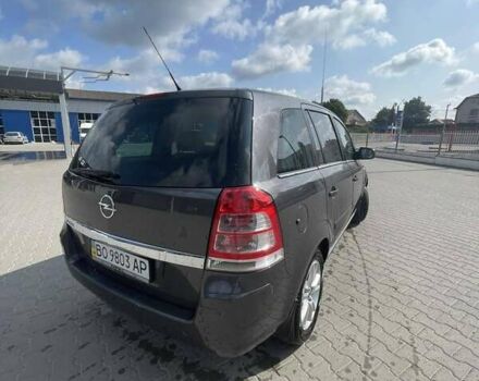 Серый Опель Зафира, объемом двигателя 1.8 л и пробегом 227 тыс. км за 5400 $, фото 3 на Automoto.ua