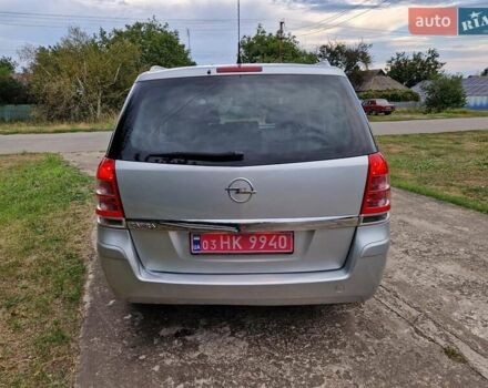 Сірий Опель Зафіра, об'ємом двигуна 1.8 л та пробігом 204 тис. км за 7950 $, фото 2 на Automoto.ua