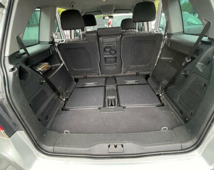 Сірий Опель Зафіра, об'ємом двигуна 1.6 л та пробігом 190 тис. км за 6800 $, фото 35 на Automoto.ua