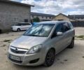 Серый Опель Зафира, объемом двигателя 1.69 л и пробегом 282 тыс. км за 8000 $, фото 1 на Automoto.ua