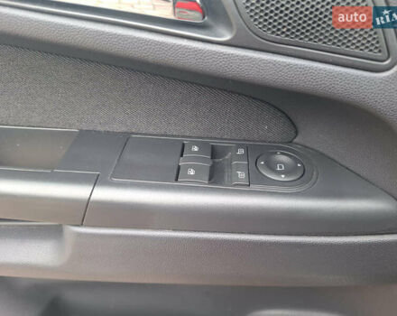 Серый Опель Зафира, объемом двигателя 1.6 л и пробегом 178 тыс. км за 7700 $, фото 15 на Automoto.ua