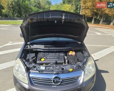 Сірий Опель Зафіра, об'ємом двигуна 1.91 л та пробігом 208 тис. км за 9500 $, фото 21 на Automoto.ua