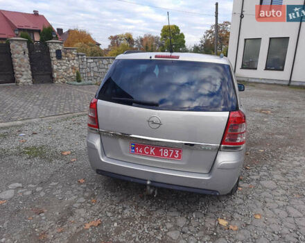 Серый Опель Зафира, объемом двигателя 1.7 л и пробегом 180 тыс. км за 8300 $, фото 21 на Automoto.ua