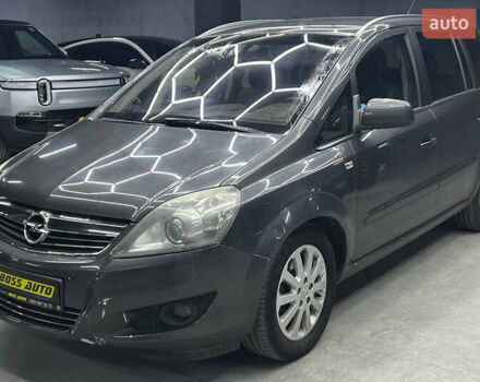 Серый Опель Зафира, объемом двигателя 1.91 л и пробегом 172 тыс. км за 8200 $, фото 2 на Automoto.ua