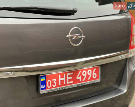 Серый Опель Зафира, объемом двигателя 1.7 л и пробегом 191 тыс. км за 7900 $, фото 32 на Automoto.ua