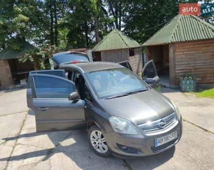 Серый Опель Зафира, объемом двигателя 2.2 л и пробегом 250 тыс. км за 5500 $, фото 13 на Automoto.ua