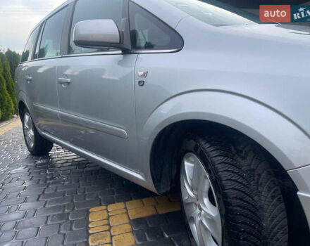 Сірий Опель Зафіра, об'ємом двигуна 1.6 л та пробігом 190 тис. км за 6800 $, фото 4 на Automoto.ua