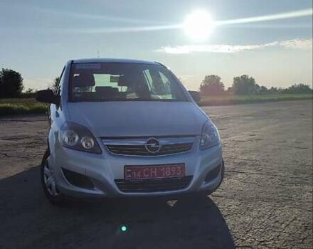 Серый Опель Зафира, объемом двигателя 1.8 л и пробегом 212 тыс. км за 6500 $, фото 3 на Automoto.ua