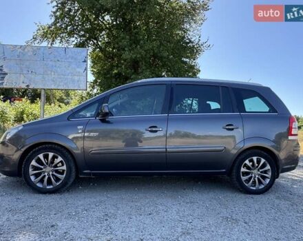 Серый Опель Зафира, объемом двигателя 1.7 л и пробегом 450 тыс. км за 7000 $, фото 8 на Automoto.ua