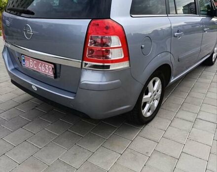 Сірий Опель Зафіра, об'ємом двигуна 1.8 л та пробігом 209 тис. км за 7500 $, фото 2 на Automoto.ua