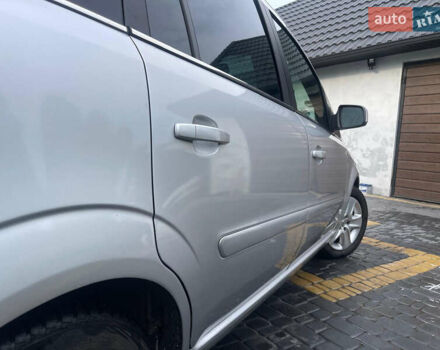 Сірий Опель Зафіра, об'ємом двигуна 1.6 л та пробігом 190 тис. км за 6800 $, фото 16 на Automoto.ua