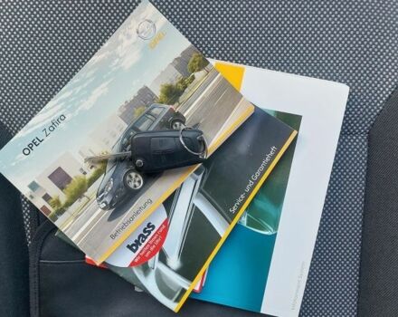 Серый Опель Зафира, объемом двигателя 1.6 л и пробегом 189 тыс. км за 6700 $, фото 22 на Automoto.ua