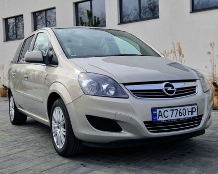 Серый Опель Зафира, объемом двигателя 1.6 л и пробегом 317 тыс. км за 5500 $, фото 5 на Automoto.ua