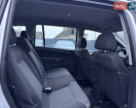 Серый Опель Зафира, объемом двигателя 1.8 л и пробегом 250 тыс. км за 6140 $, фото 24 на Automoto.ua