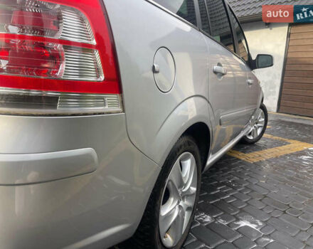 Сірий Опель Зафіра, об'ємом двигуна 1.6 л та пробігом 190 тис. км за 6800 $, фото 6 на Automoto.ua