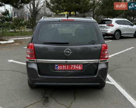 Серый Опель Зафира, объемом двигателя 1.8 л и пробегом 198 тыс. км за 7999 $, фото 7 на Automoto.ua