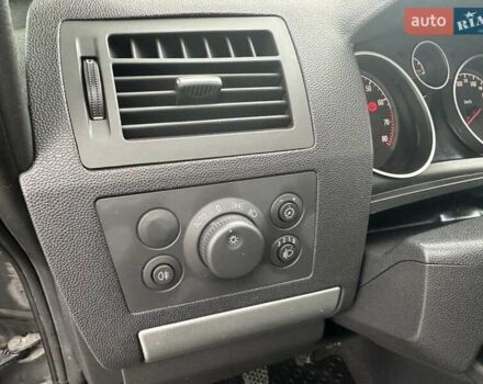 Сірий Опель Зафіра, об'ємом двигуна 1.6 л та пробігом 231 тис. км за 5999 $, фото 19 на Automoto.ua