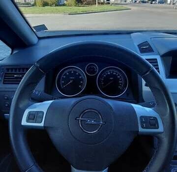 Серый Опель Зафира, объемом двигателя 1.6 л и пробегом 189 тыс. км за 6650 $, фото 15 на Automoto.ua