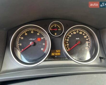 Серый Опель Зафира, объемом двигателя 1.6 л и пробегом 167 тыс. км за 7499 $, фото 43 на Automoto.ua