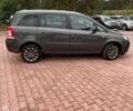 Серый Опель Зафира, объемом двигателя 1.6 л и пробегом 208 тыс. км за 4400 $, фото 1 на Automoto.ua