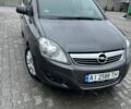 Серый Опель Зафира, объемом двигателя 1.8 л и пробегом 185 тыс. км за 8000 $, фото 1 на Automoto.ua
