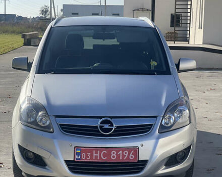 Серый Опель Зафира, объемом двигателя 1.8 л и пробегом 182 тыс. км за 7250 $, фото 10 на Automoto.ua