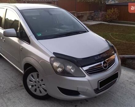 Серый Опель Зафира, объемом двигателя 1.7 л и пробегом 265 тыс. км за 6550 $, фото 10 на Automoto.ua
