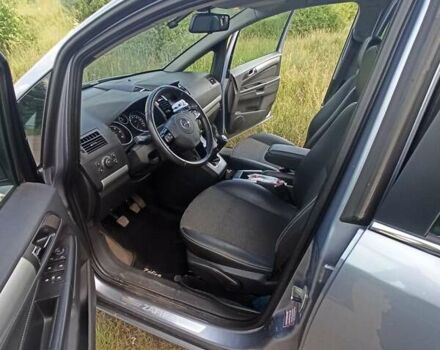 Серый Опель Зафира, объемом двигателя 1.7 л и пробегом 284 тыс. км за 6998 $, фото 17 на Automoto.ua